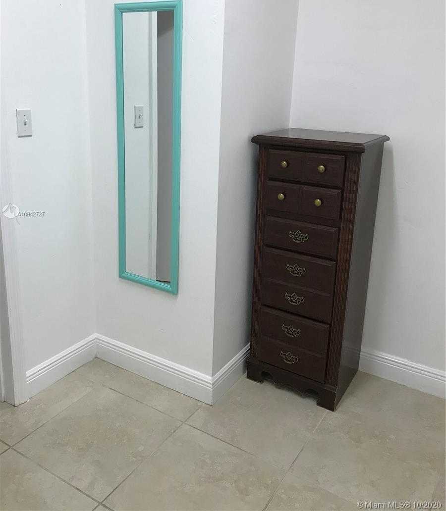 Small Image of 6650 SOUTH WEST 70TH AVE, Miami Number 6