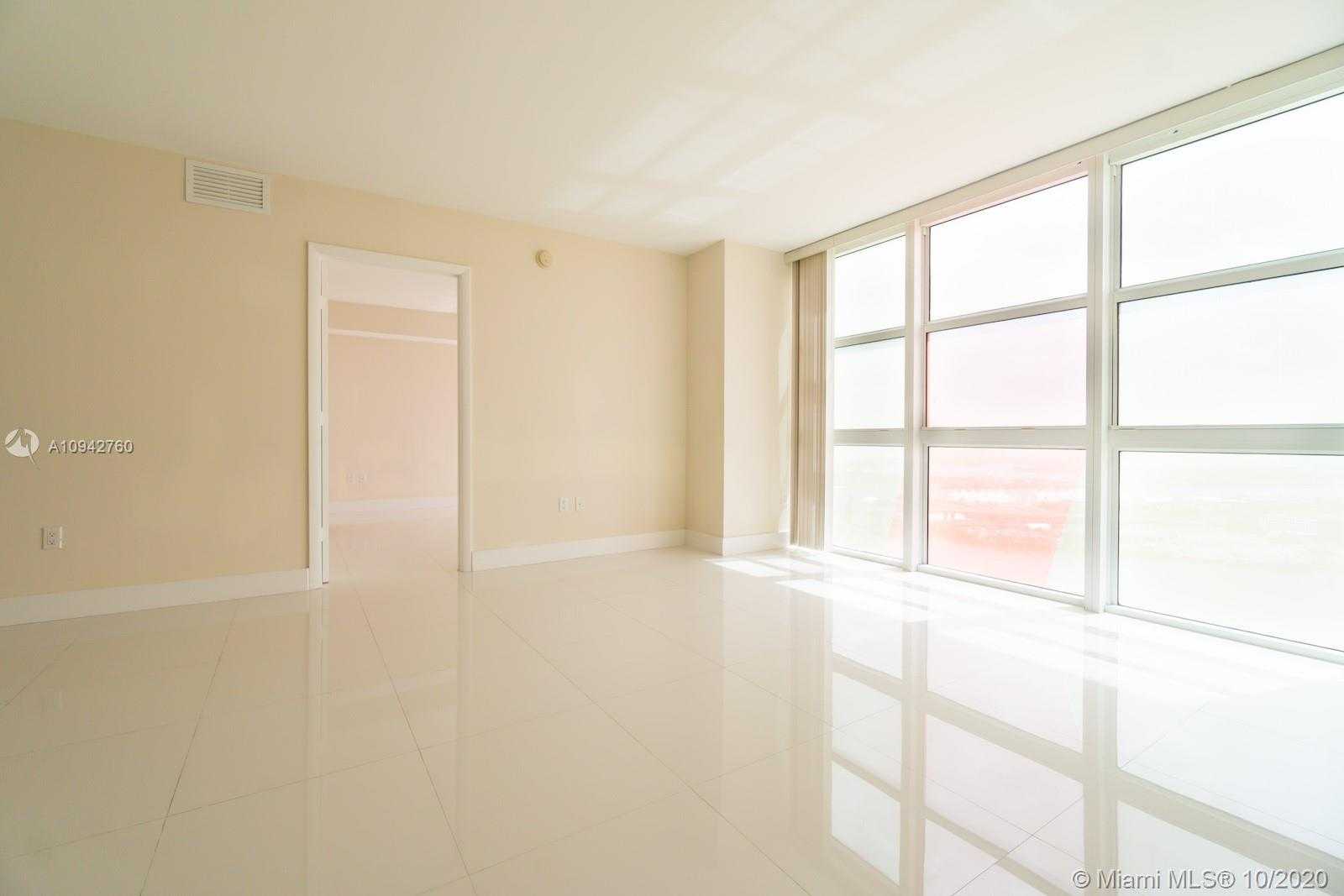 Small Image of 50 BISCAYNE BLVD #3906, Miami Number 2