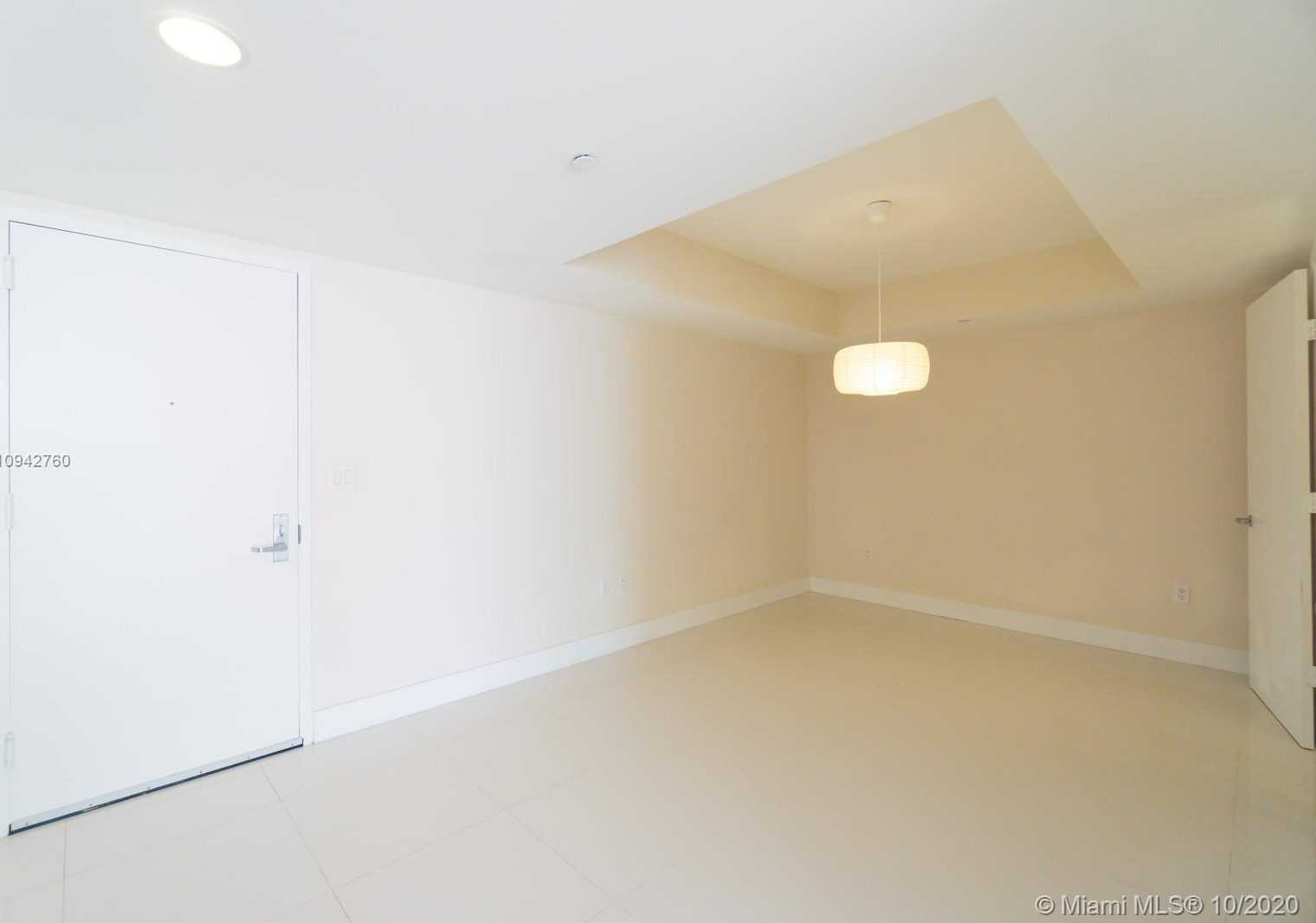 Small Image of 50 BISCAYNE BLVD #3906, Miami Number 3
