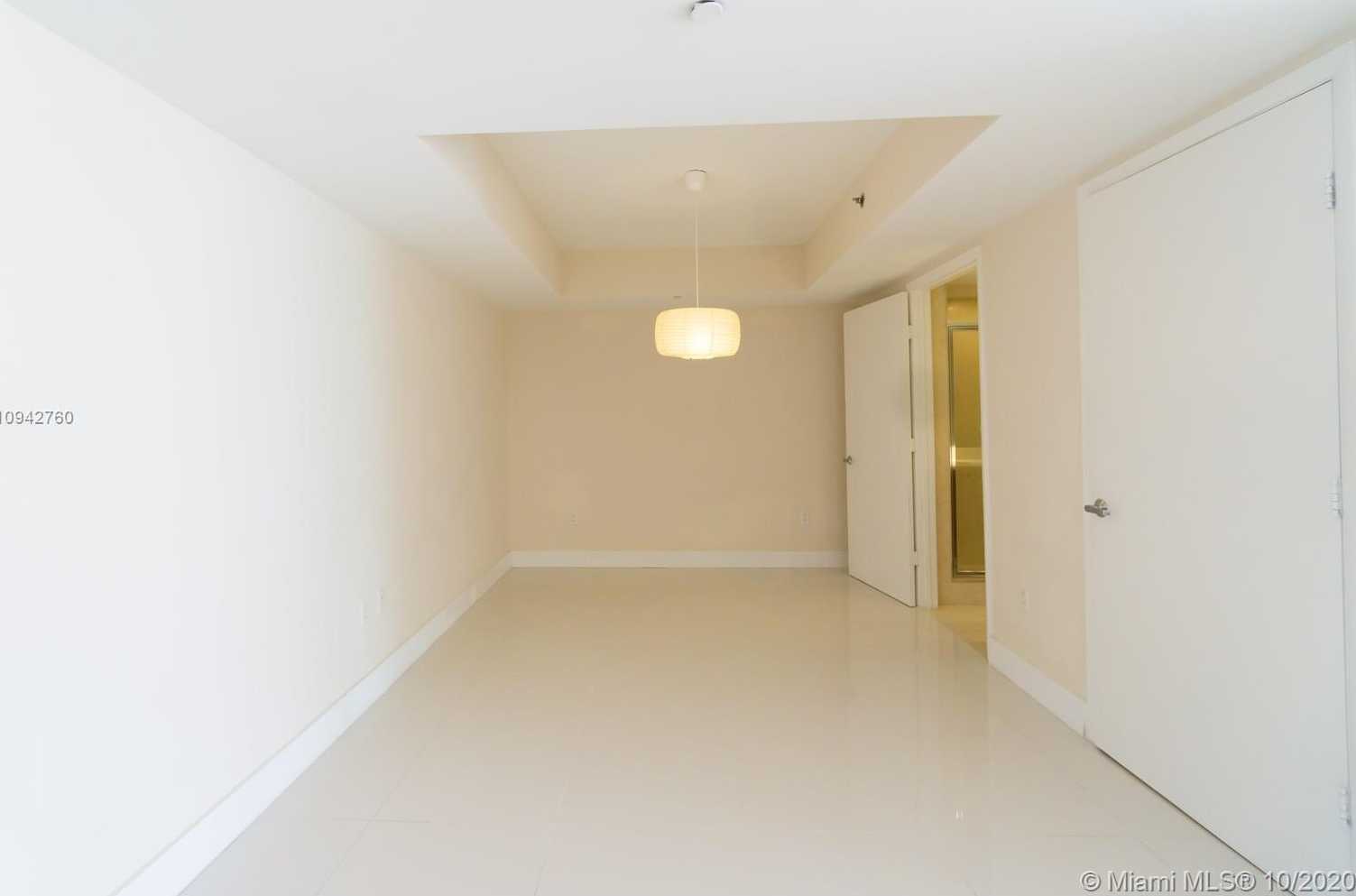 Small Image of 50 BISCAYNE BLVD #3906, Miami Number 4