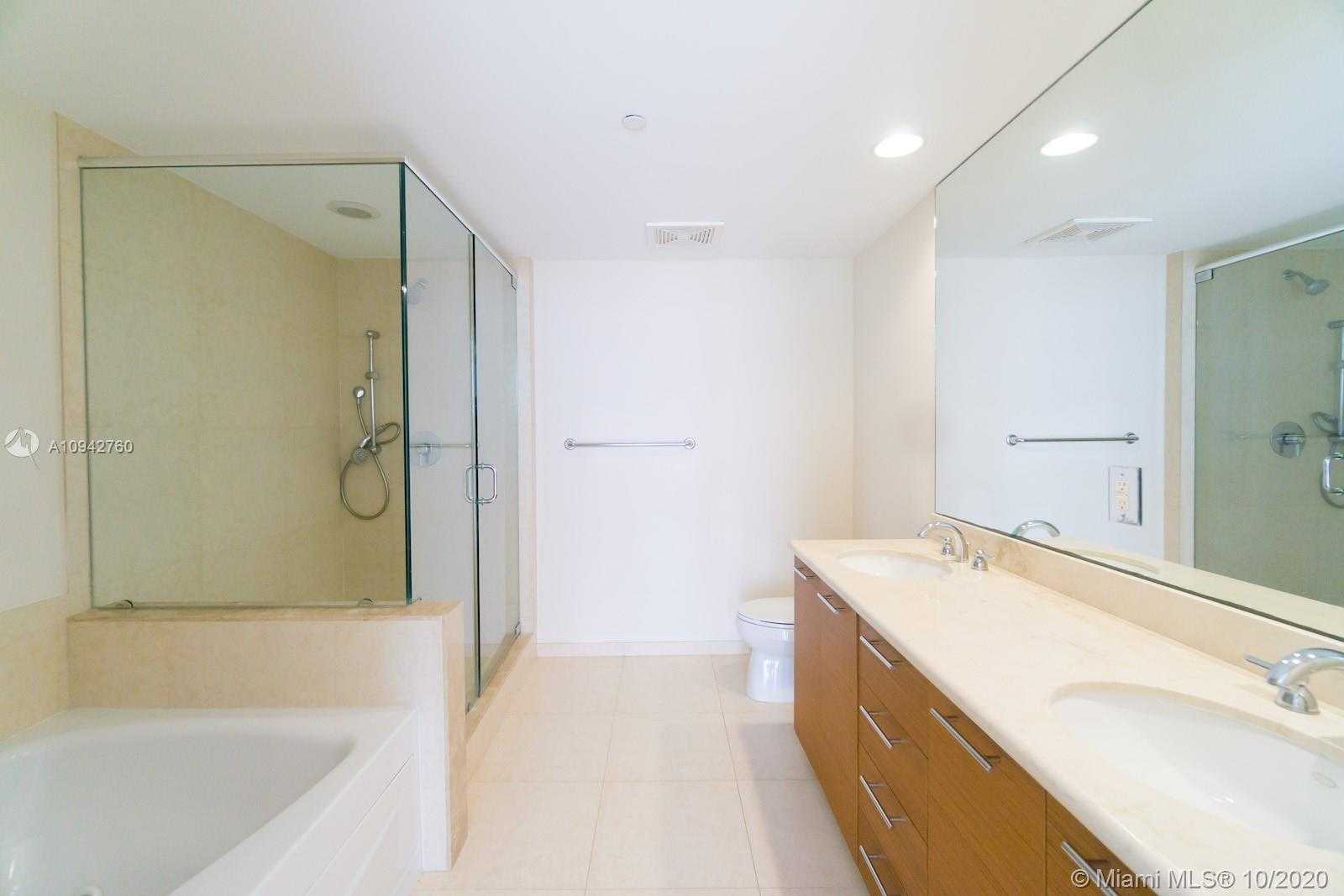 Small Image of 50 BISCAYNE BLVD #3906, Miami Number 9