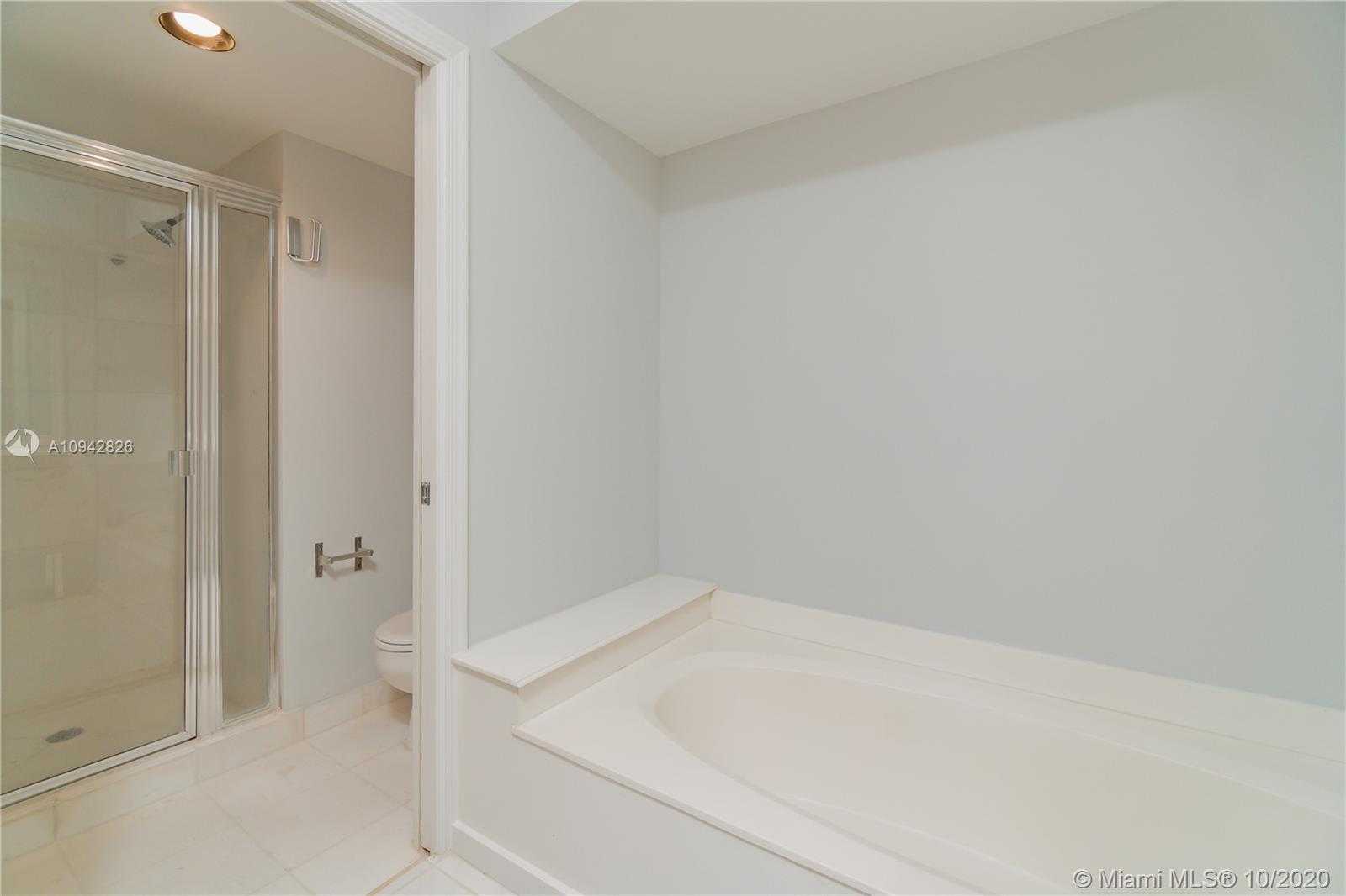 Small Image of 3530 MYSTIC POINTE DR #1513, Aventura Number 7