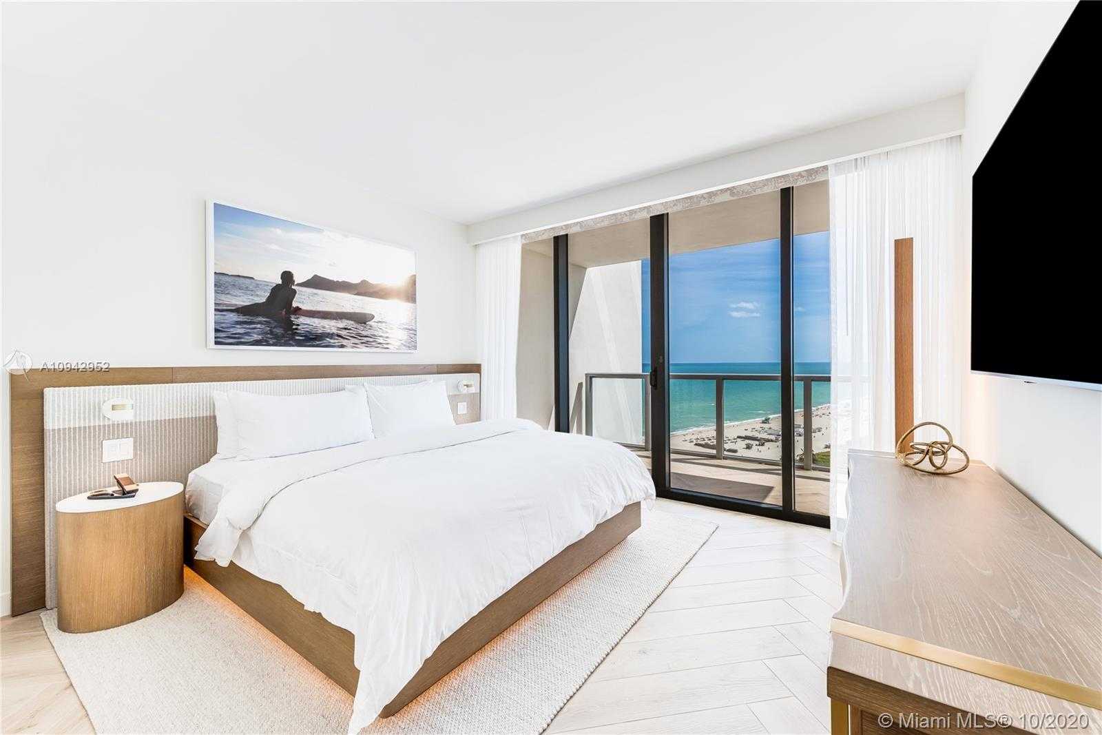 Small Image of 2201 COLLINS AVE #1804, Miami Beach Number 3