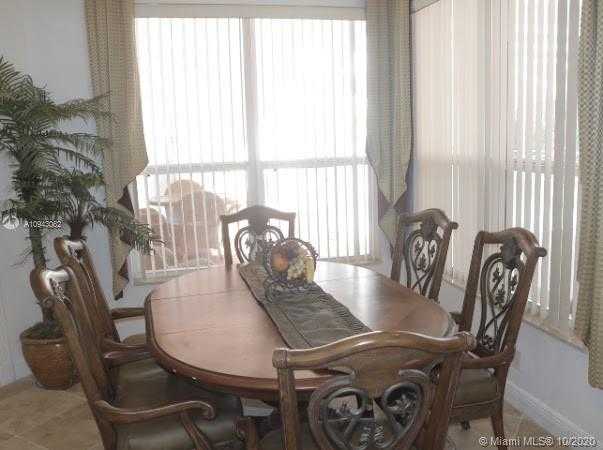 Small Image of 2296 GREENVIEW COVE DR, Wellington Number 12