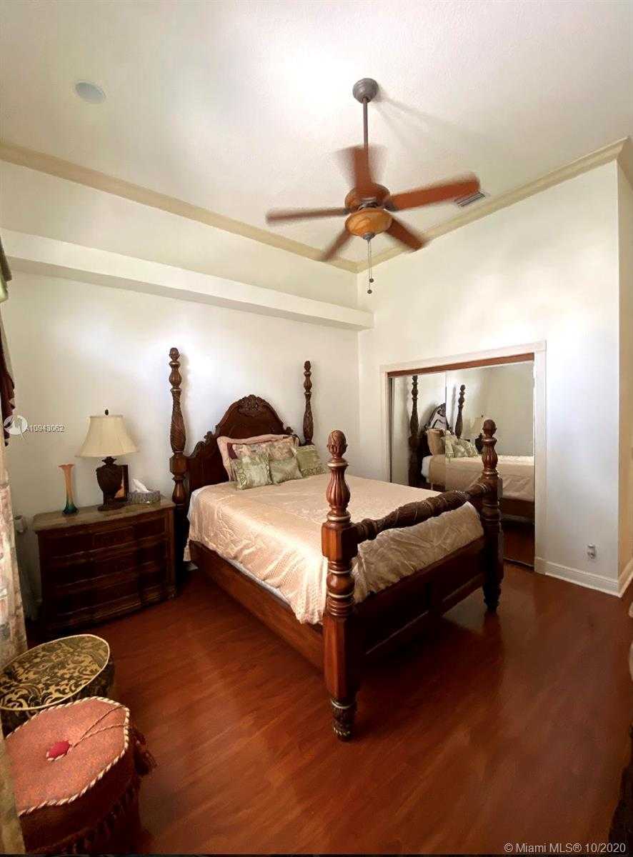 Small Image of 2296 GREENVIEW COVE DR, Wellington Number 13