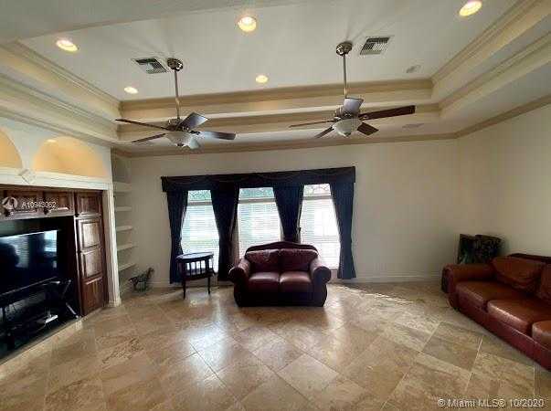 Small Image of 2296 GREENVIEW COVE DR, Wellington Number 15