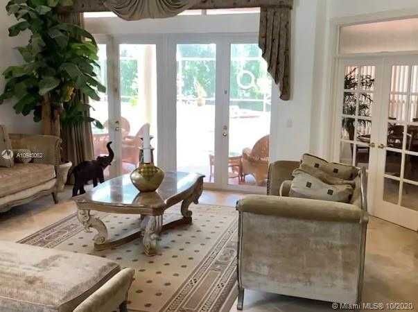 Small Image of 2296 GREENVIEW COVE DR, Wellington Number 2