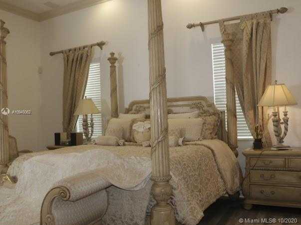 Small Image of 2296 GREENVIEW COVE DR, Wellington Number 8