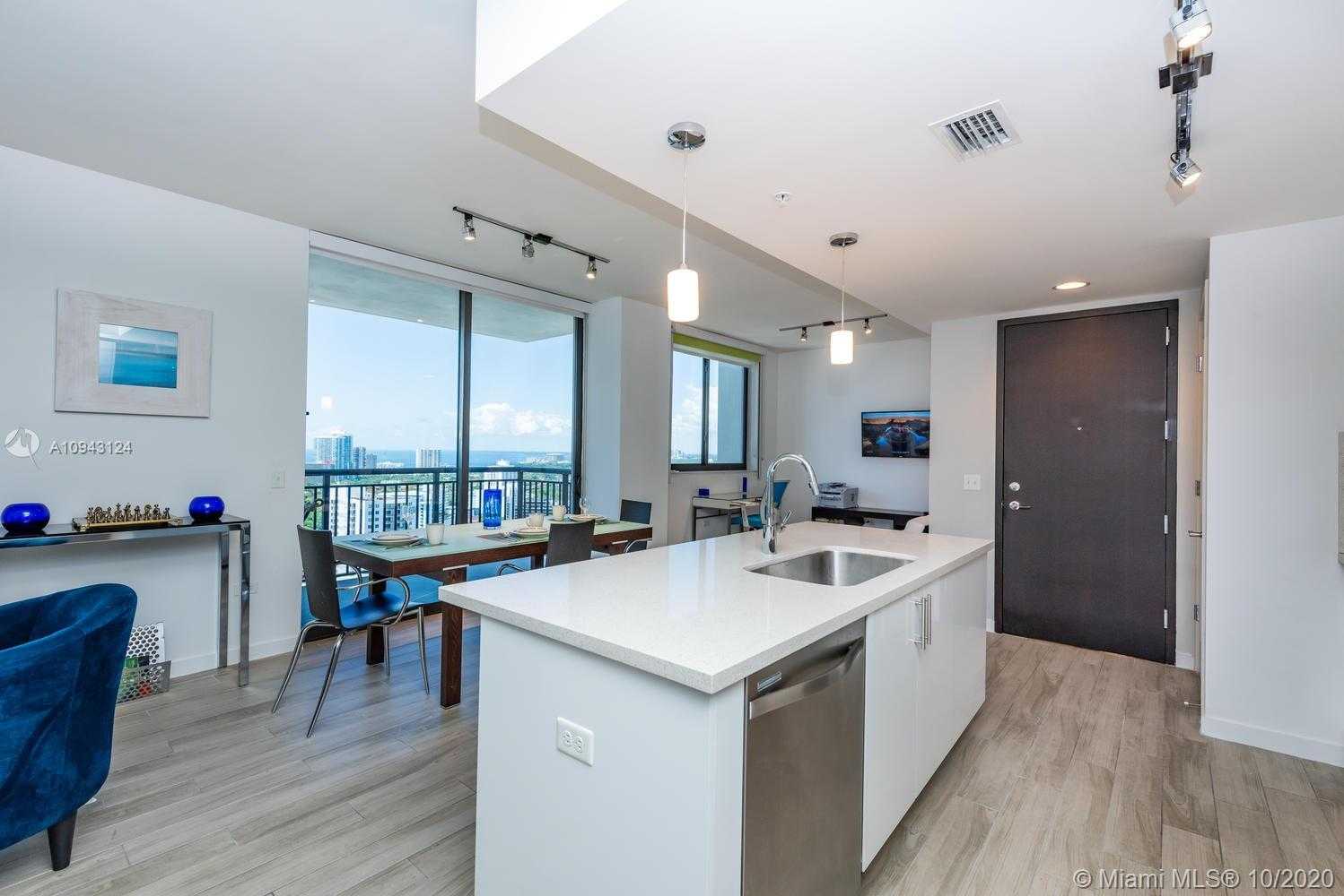 Small Image of 999 1ST AVE #2903, Miami Number 12