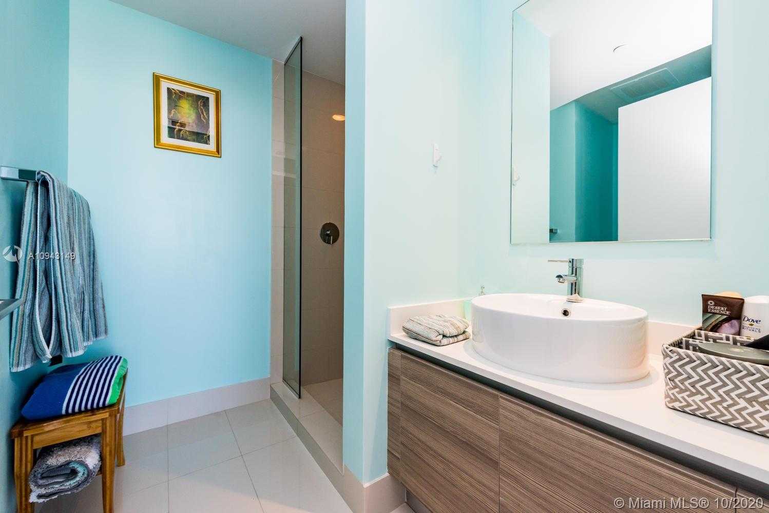 Small Image of 121 NORTH EAST 34 #1415, Miami Number 24