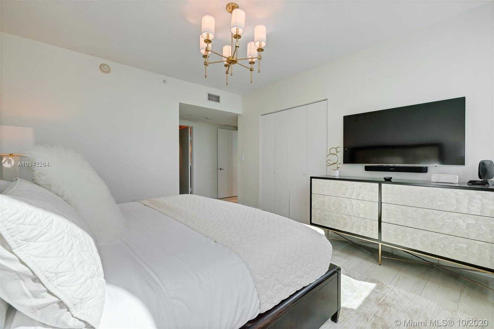 Small Image of 101 20TH ST #2604, Miami Beach Number 24