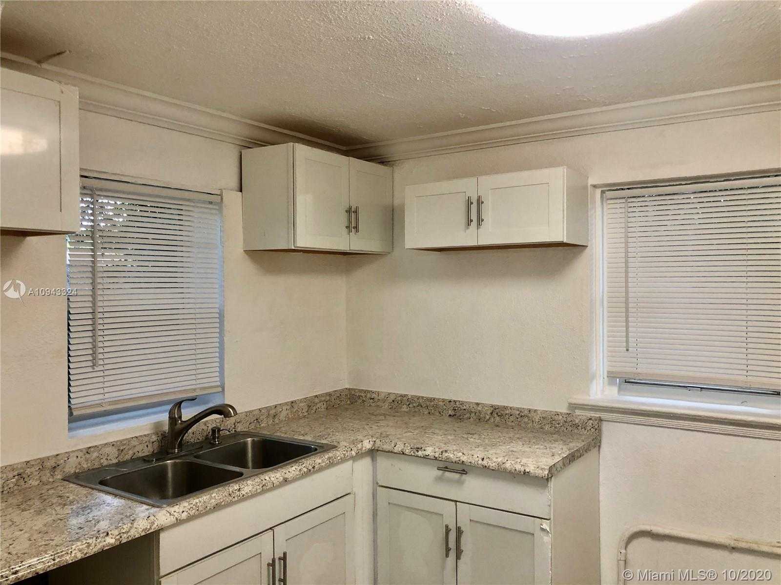 Small Image of 380 NORTH EAST 166TH ST #1, Miami Number 11