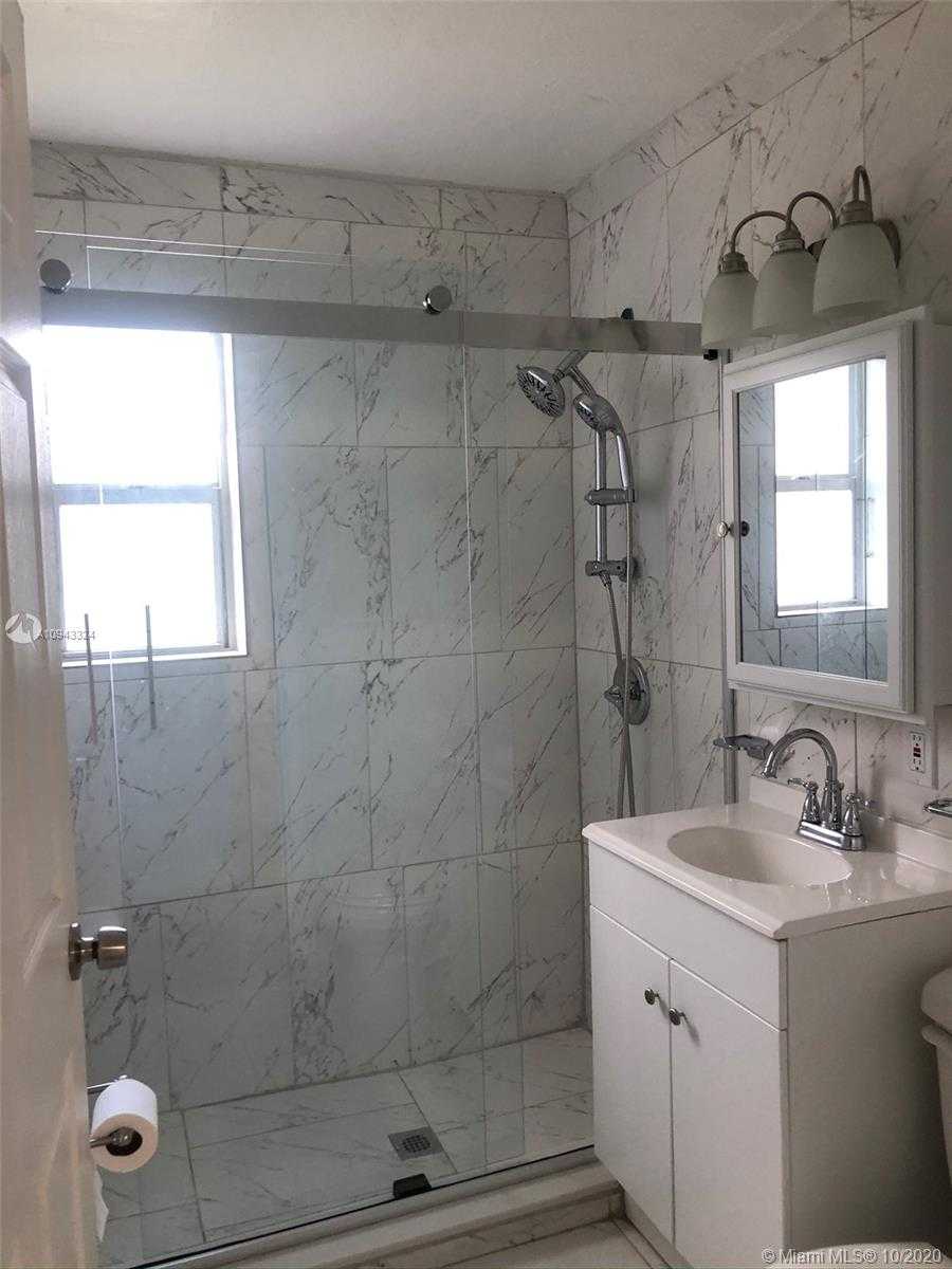 Small Image of 380 NORTH EAST 166TH ST #1, Miami Number 15
