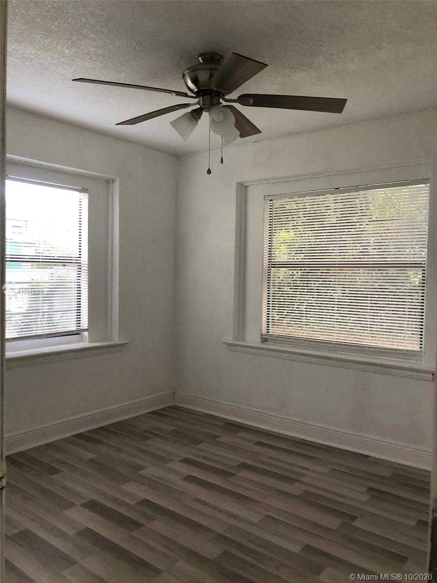 Small Image of 380 NORTH EAST 166TH ST #1, Miami Number 18