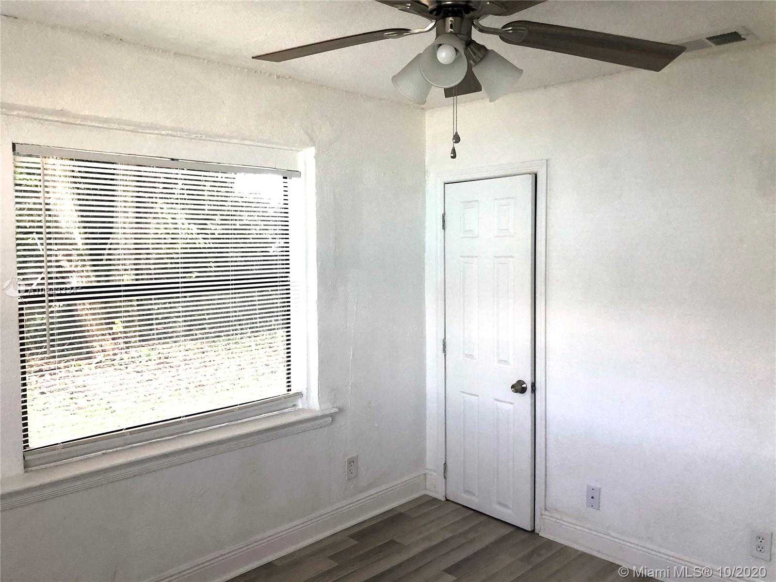 Small Image of 380 NORTH EAST 166TH ST #1, Miami Number 20