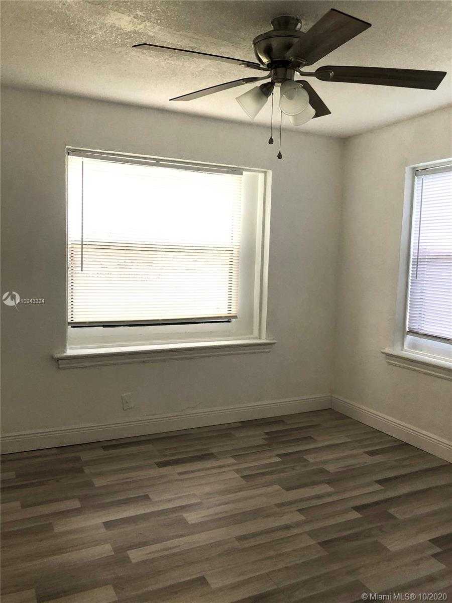 Small Image of 380 NORTH EAST 166TH ST #1, Miami Number 21
