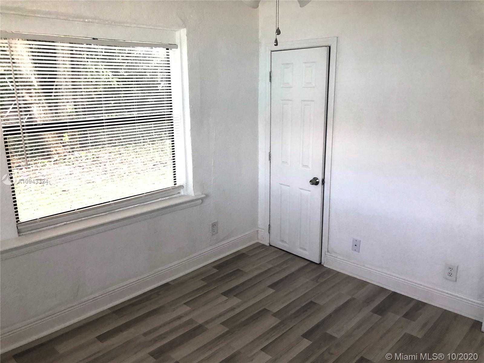 Small Image of 380 NORTH EAST 166TH ST #1, Miami Number 24