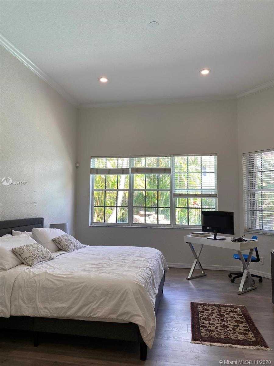 Small Image of 1258 CROSSBILL CT, Weston Number 12