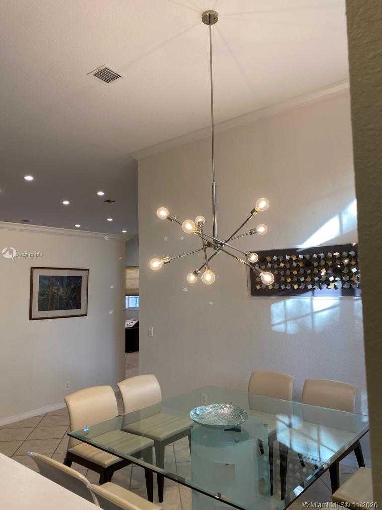 Small Image of 1258 CROSSBILL CT, Weston Number 8