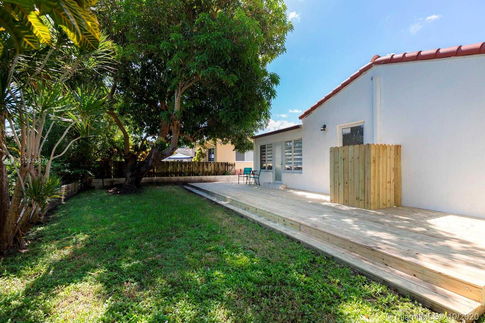 Small Image of 9149 GARLAND AVE, Surfside Number 9