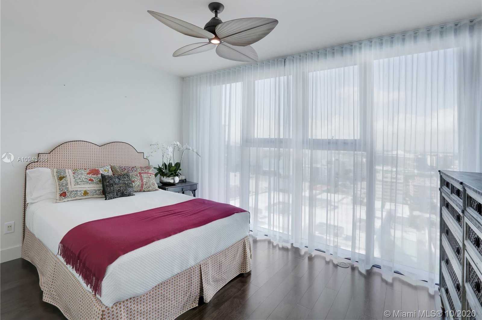 Small Image of 6899 COLLINS AVE #1610, Miami Beach Number 8