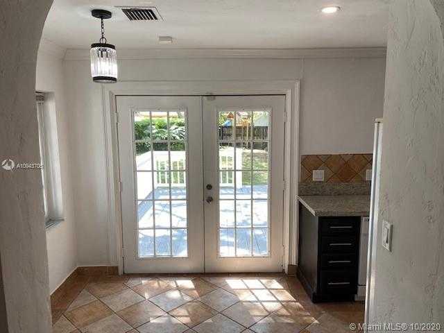 Small Image of 7550 SOUTH WEST 67TH AVE, South Miami Number 10