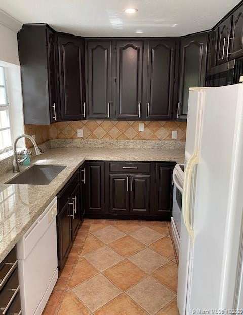 Small Image of 7550 SOUTH WEST 67TH AVE, South Miami Number 6