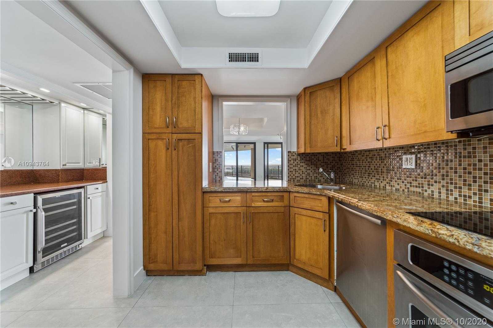 Small Image of 2901 SOUTH BAYSHORE #8C, Coconut Grove Number 20