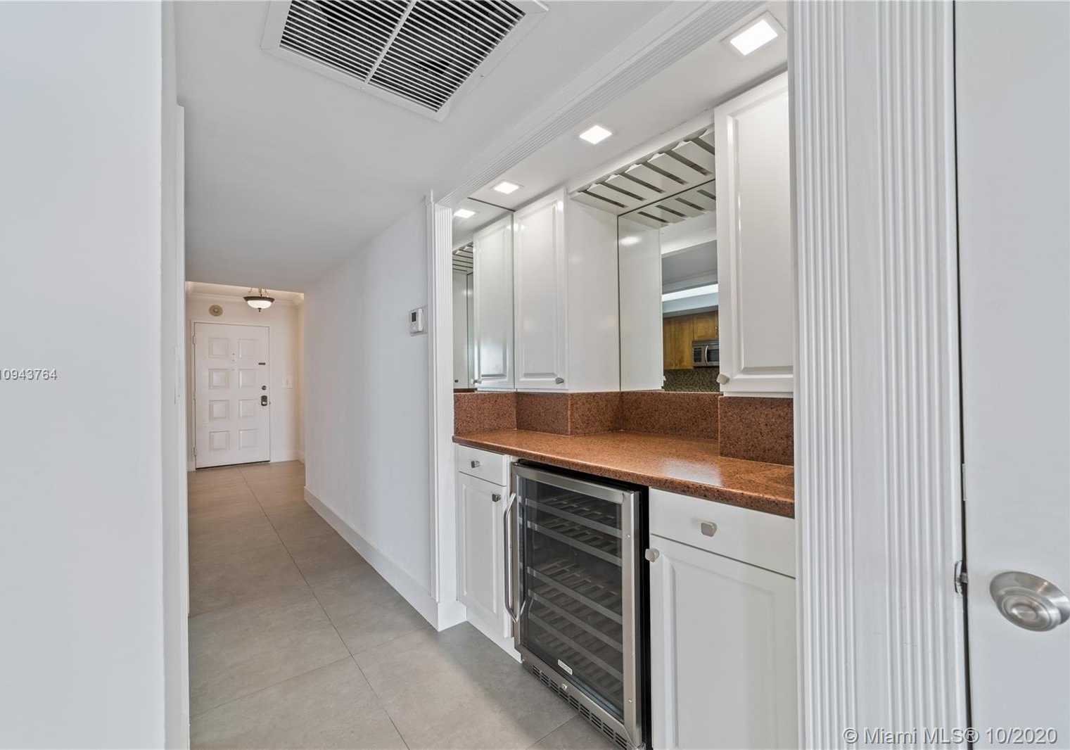 Small Image of 2901 SOUTH BAYSHORE #8C, Coconut Grove Number 23