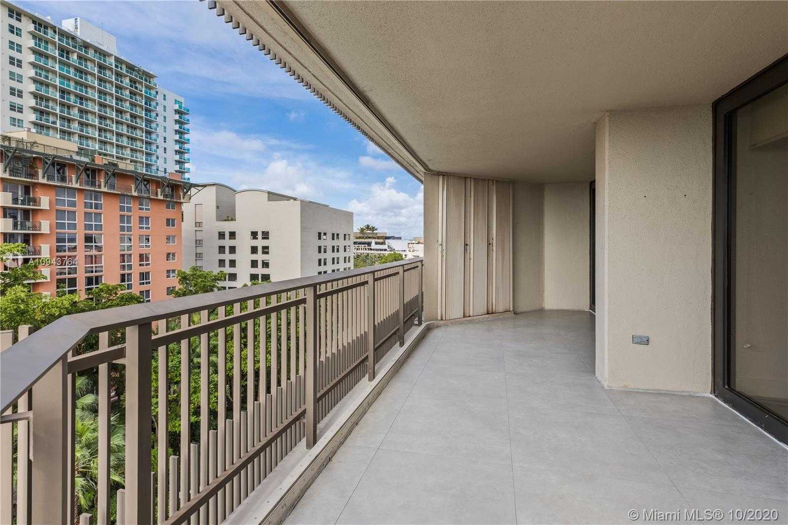 Small Image of 2901 SOUTH BAYSHORE #8C, Coconut Grove Number 31