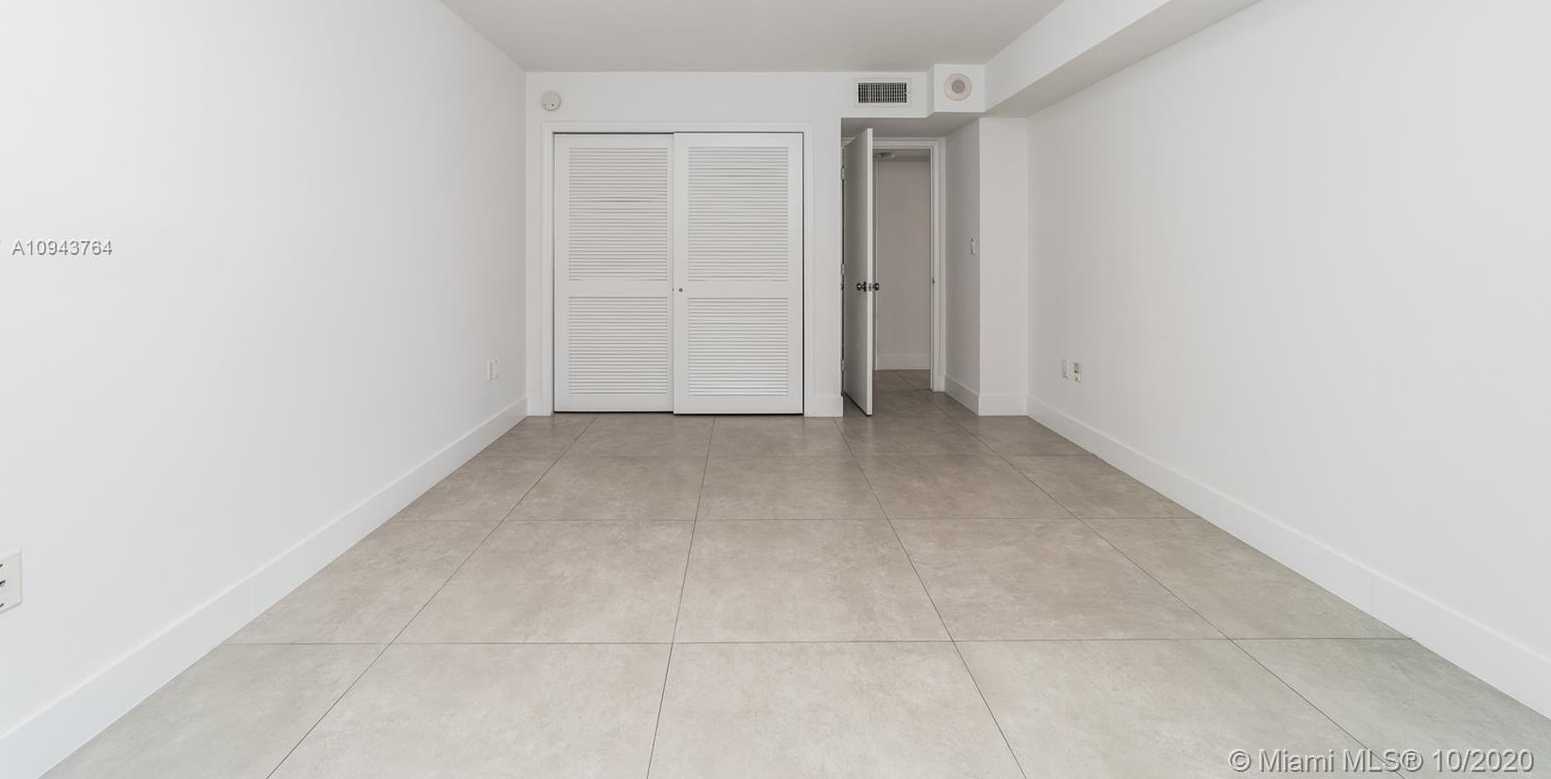 Small Image of 2901 SOUTH BAYSHORE #8C, Coconut Grove Number 33
