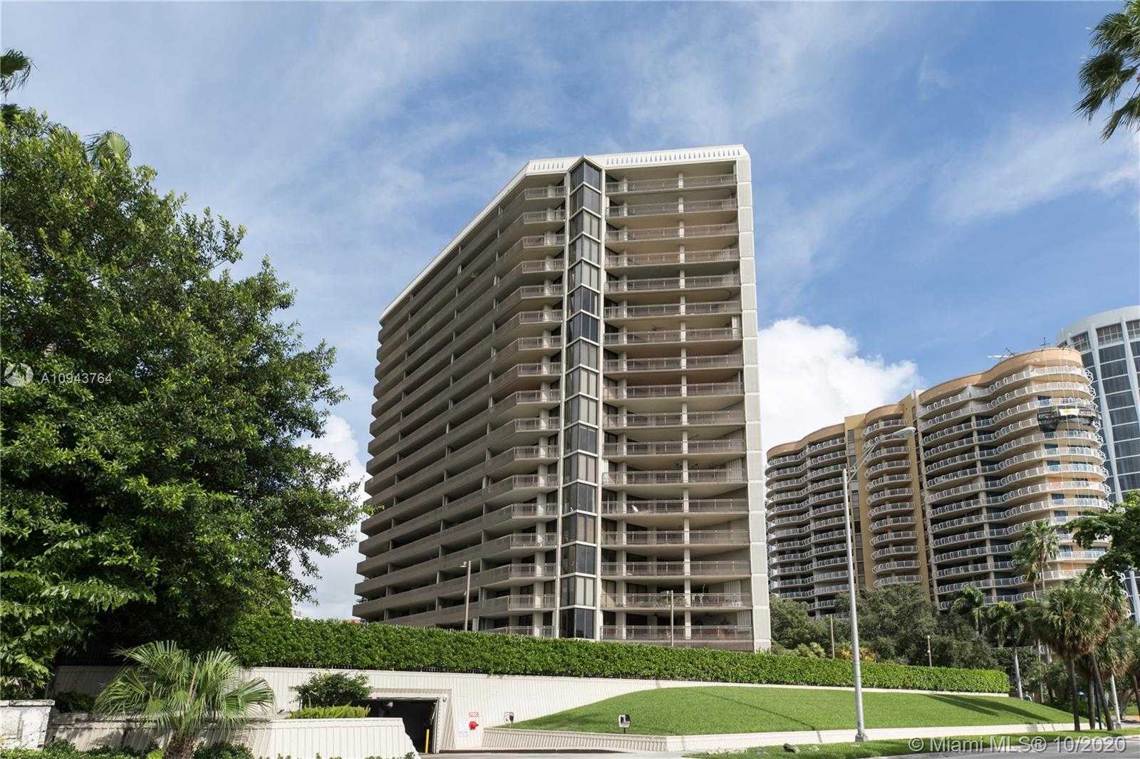 Small Image of 2901 SOUTH BAYSHORE #8C, Coconut Grove Number 5
