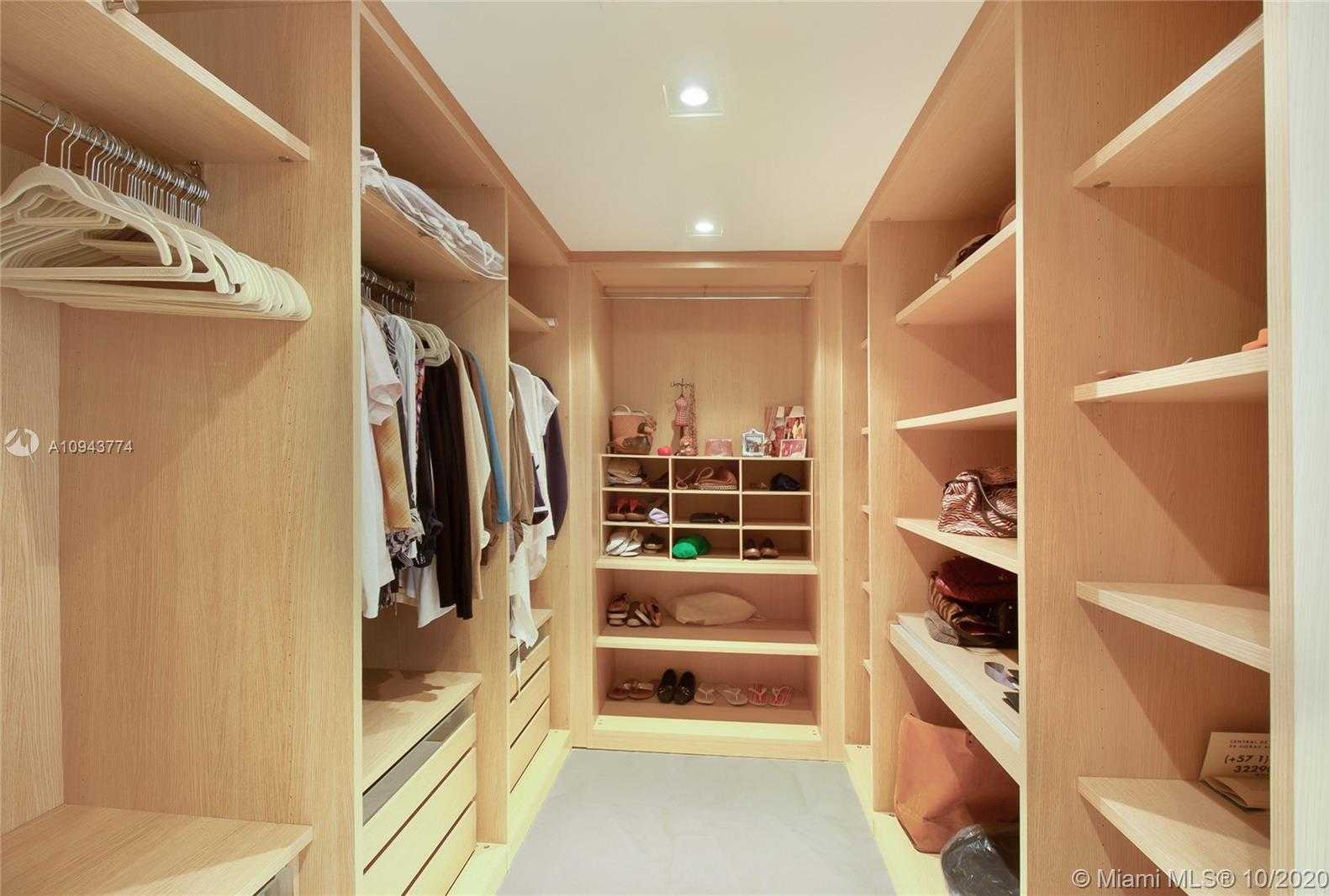 Small Image of 881 OCEAN DR #25E, Key Biscayne Number 13