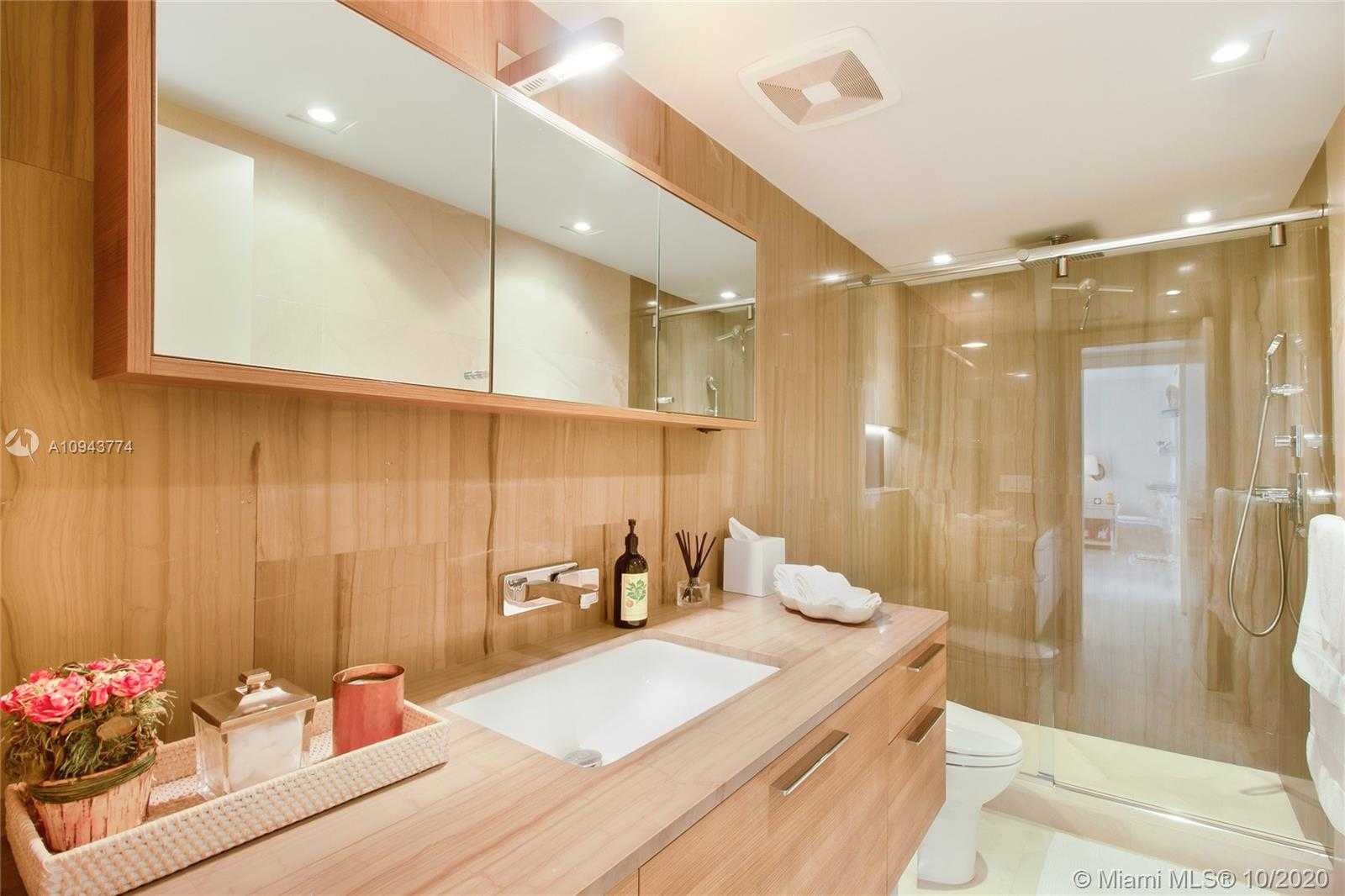 Small Image of 881 OCEAN DR #25E, Key Biscayne Number 15