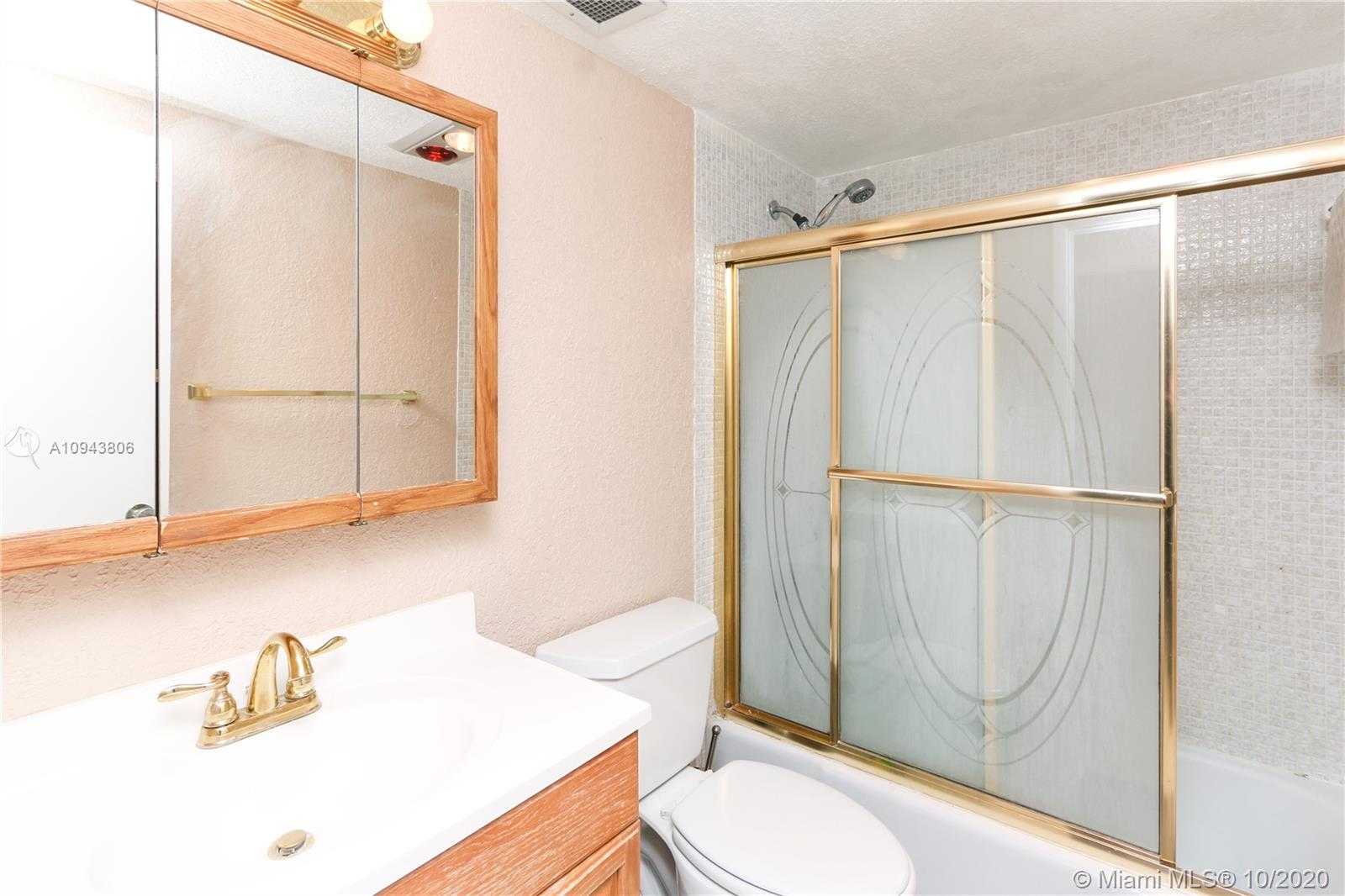 Small Image of 1950 SOUTH OCEAN DR #8B, Hallandale Beach Number 14