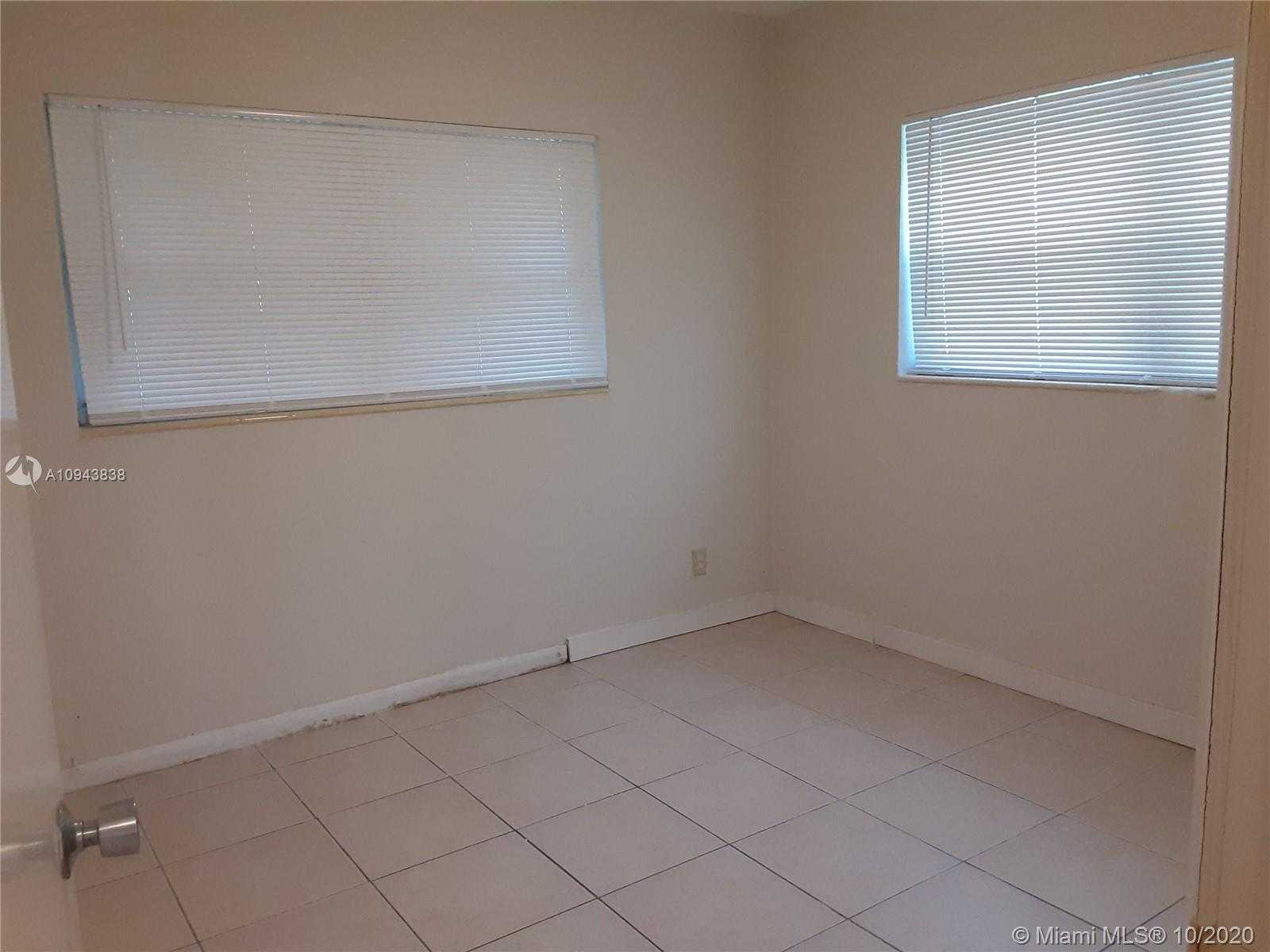 Small Image of 1117 WEST 26TH CT, Riviera Beach Number 11