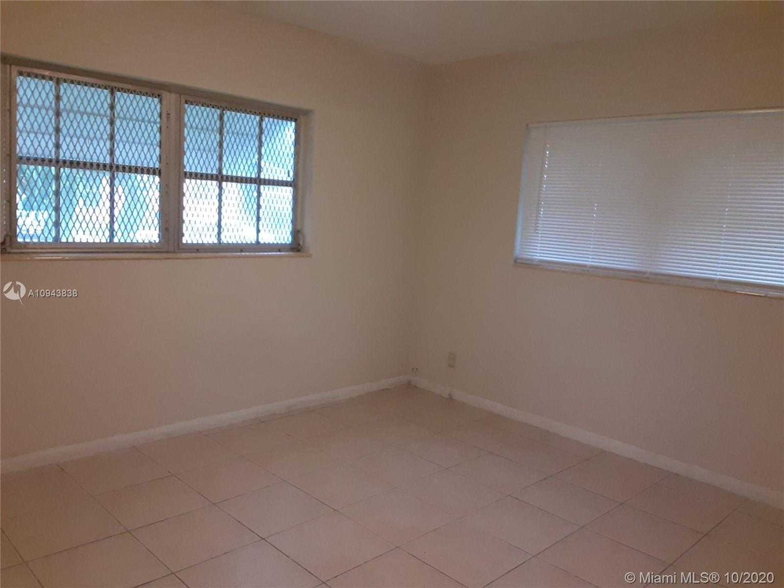 Small Image of 1117 WEST 26TH CT, Riviera Beach Number 13