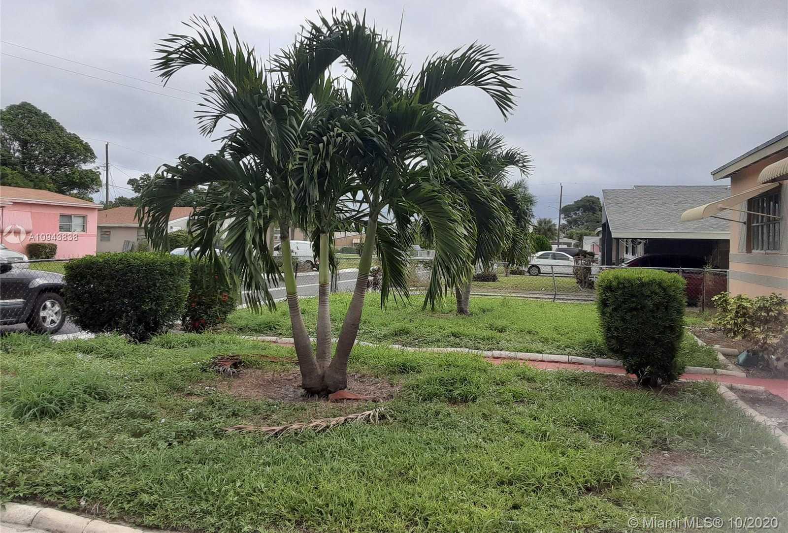 Small Image of 1117 WEST 26TH CT, Riviera Beach Number 20