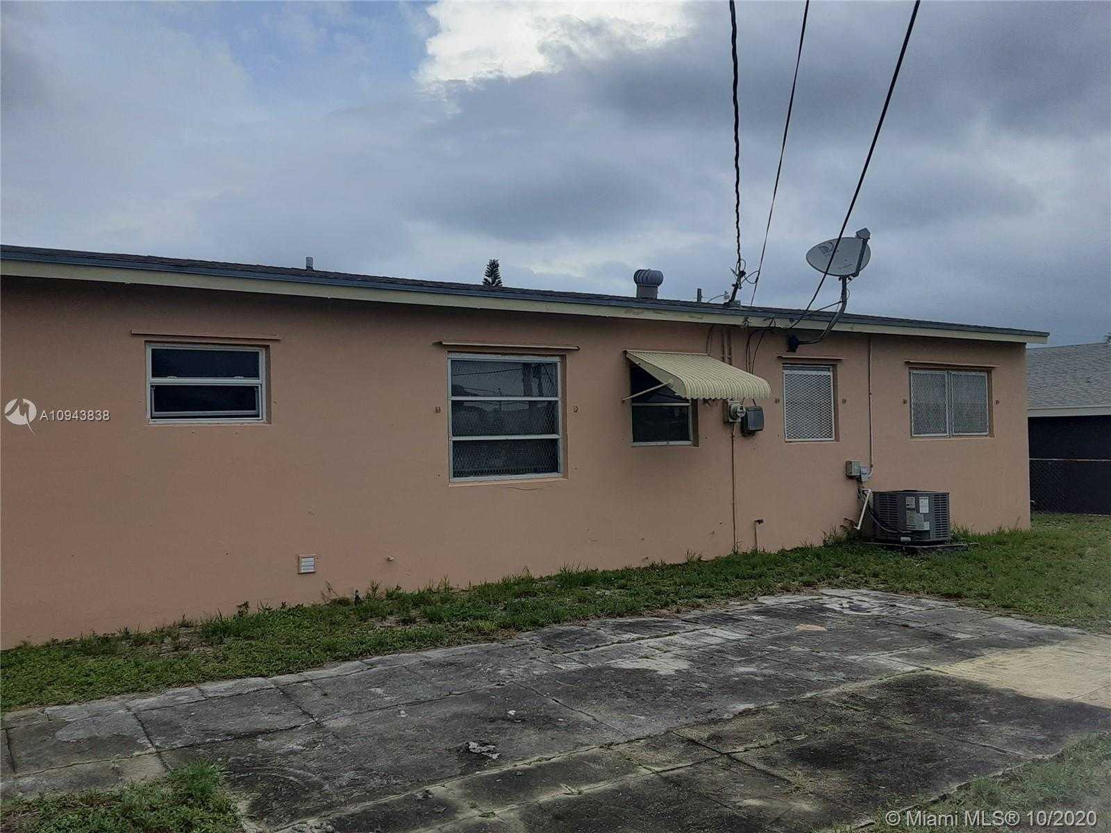 Small Image of 1117 WEST 26TH CT, Riviera Beach Number 4