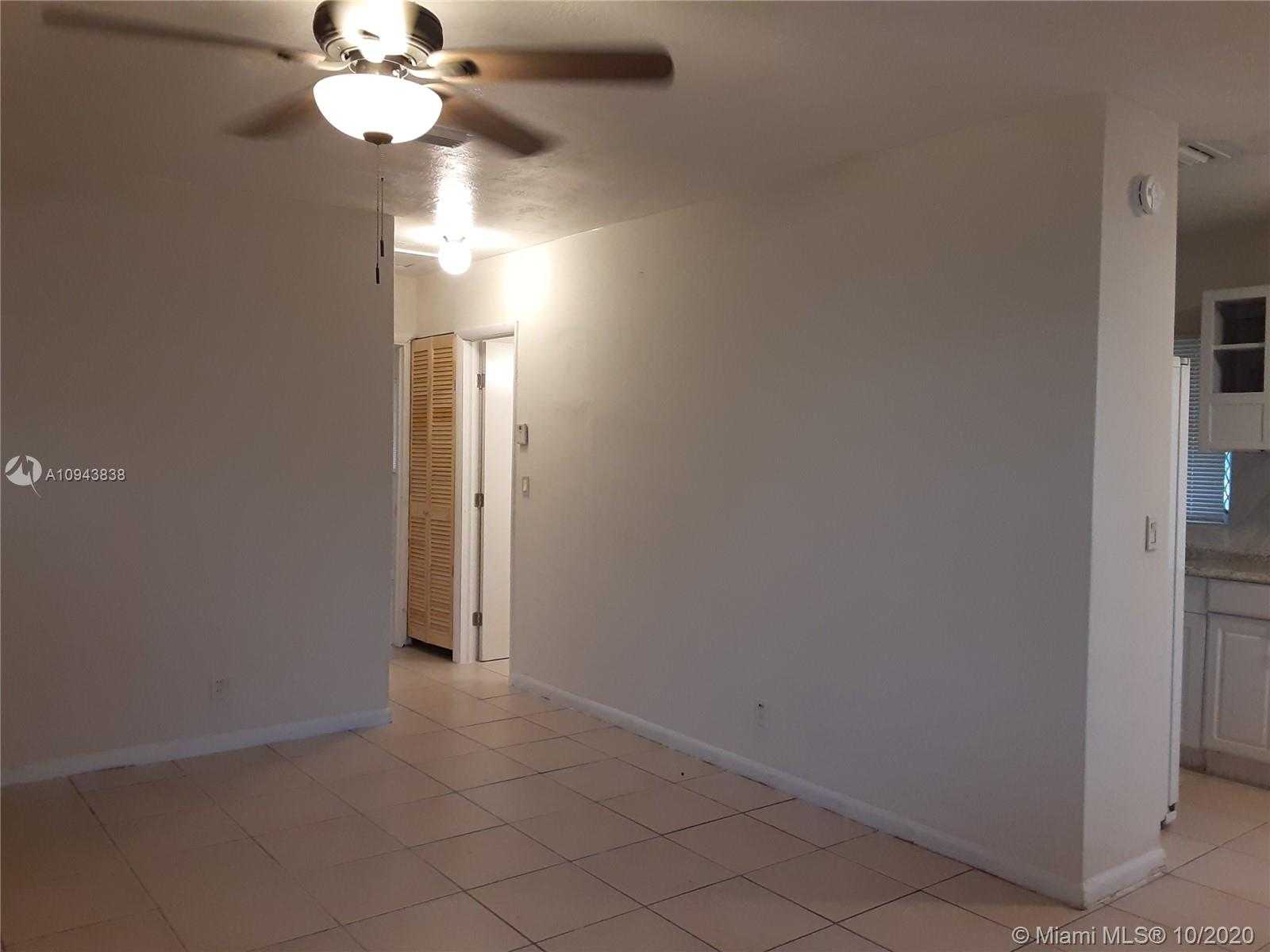 Small Image of 1117 WEST 26TH CT, Riviera Beach Number 6
