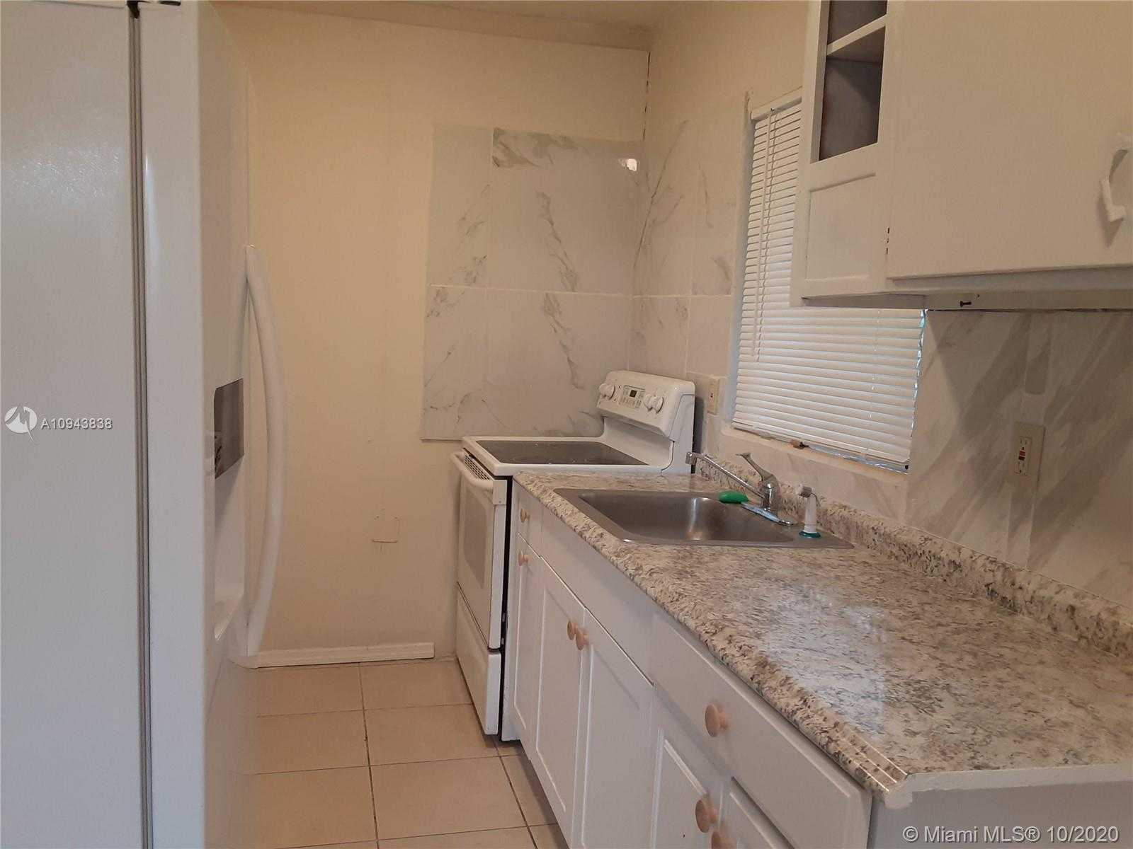 Small Image of 1117 WEST 26TH CT, Riviera Beach Number 8