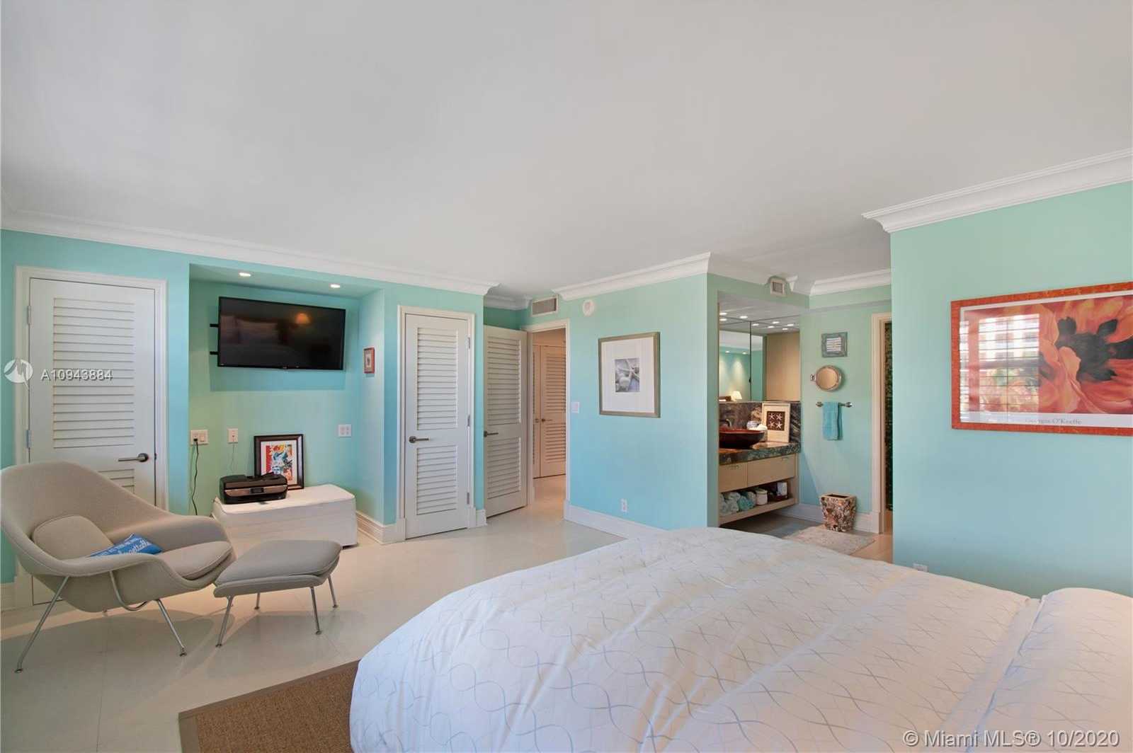Small Image of 613 OCEAN DR #6D, Key Biscayne Number 12