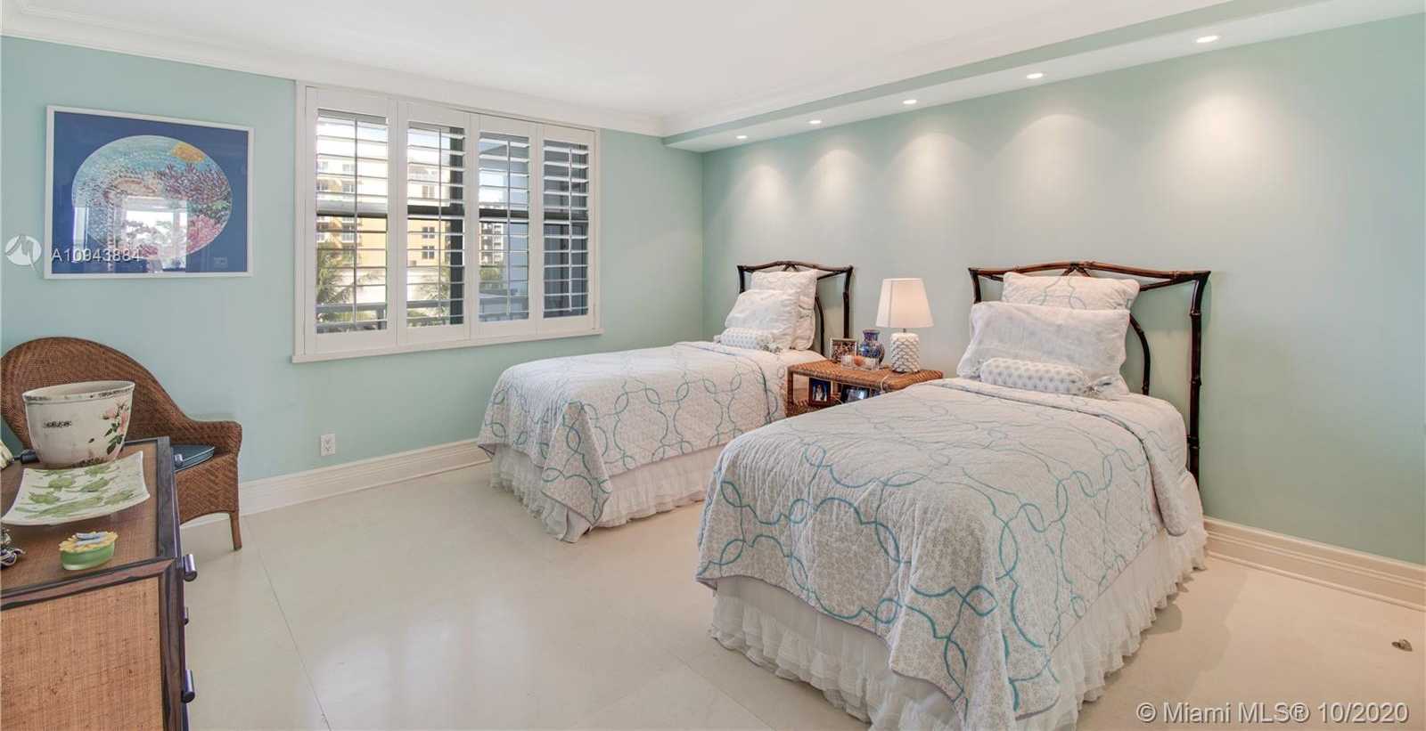 Small Image of 613 OCEAN DR #6D, Key Biscayne Number 16