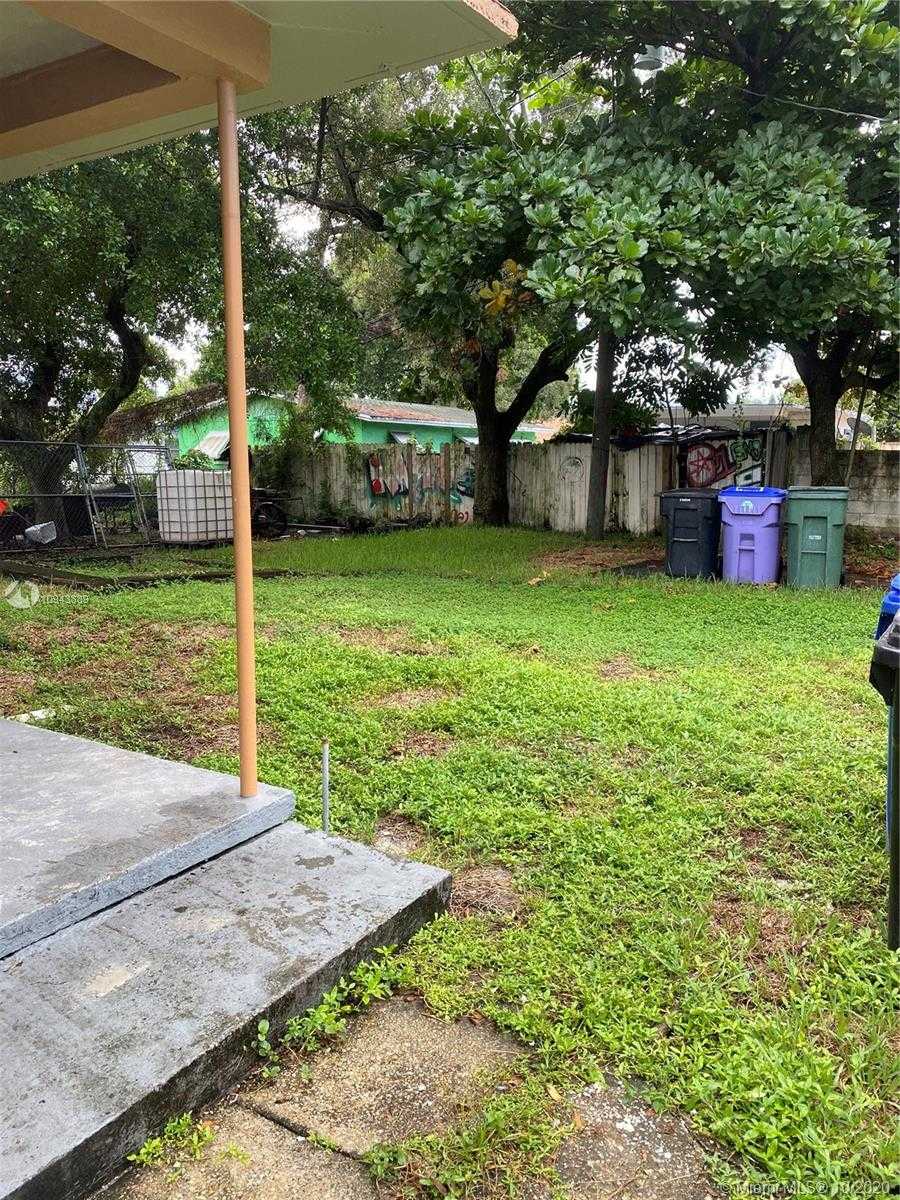 Small Image of 1610 NORTH WEST 7TH PL, Fort Lauderdale Number 2