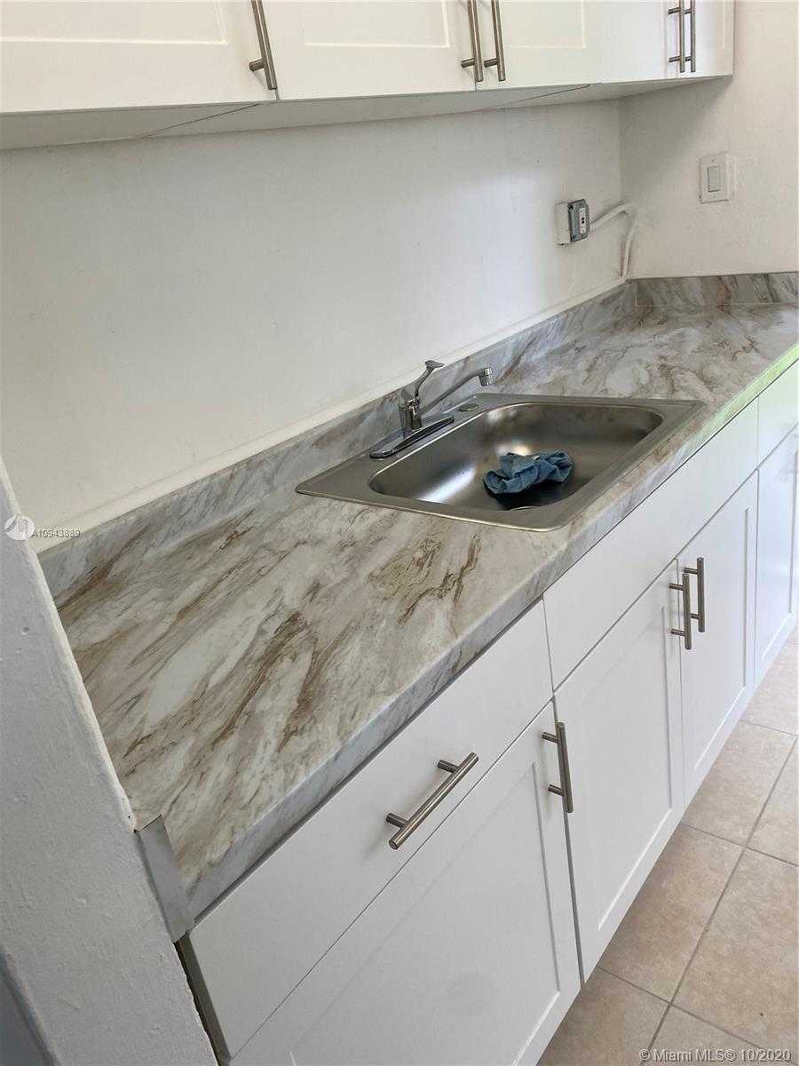 Small Image of 1610 NORTH WEST 7TH PL, Fort Lauderdale Number 9
