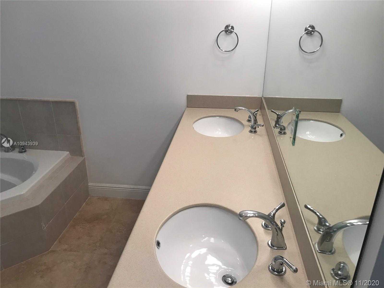 Small Image of 221 SOUTH WEST 11 ST #221, Fort Lauderdale Number 16