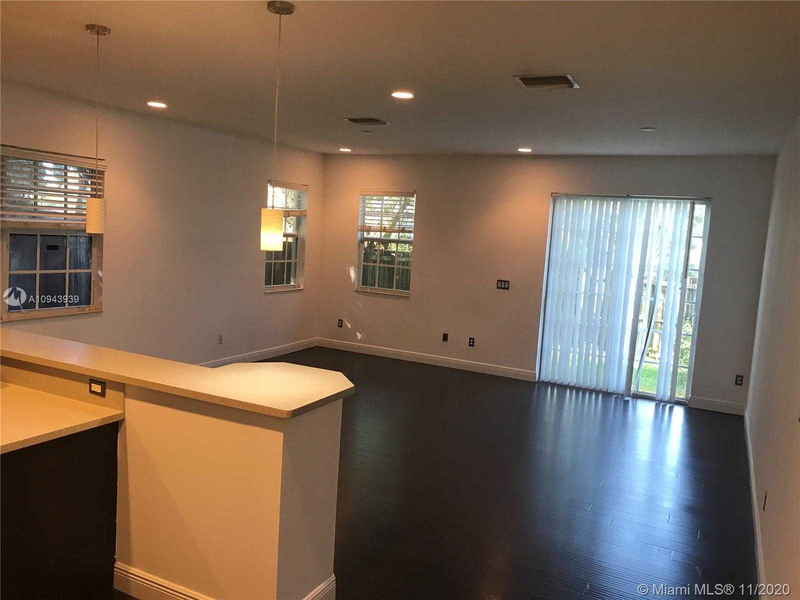 Small Image of 221 SOUTH WEST 11 ST #221, Fort Lauderdale Number 7