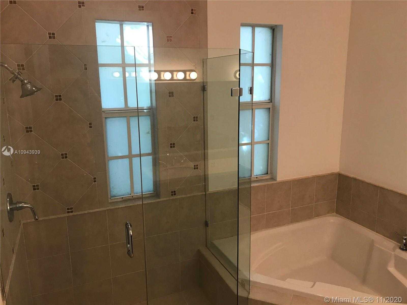 Small Image of 221 SOUTH WEST 11 ST #221, Fort Lauderdale Number 8