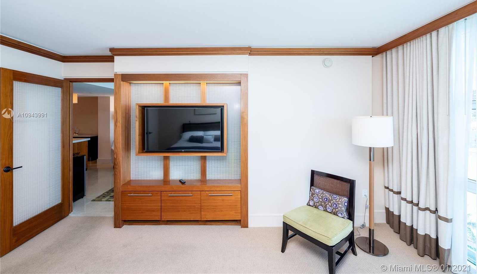 Small Image of 6801 COLLINS AVE #615, Miami Beach Number 19