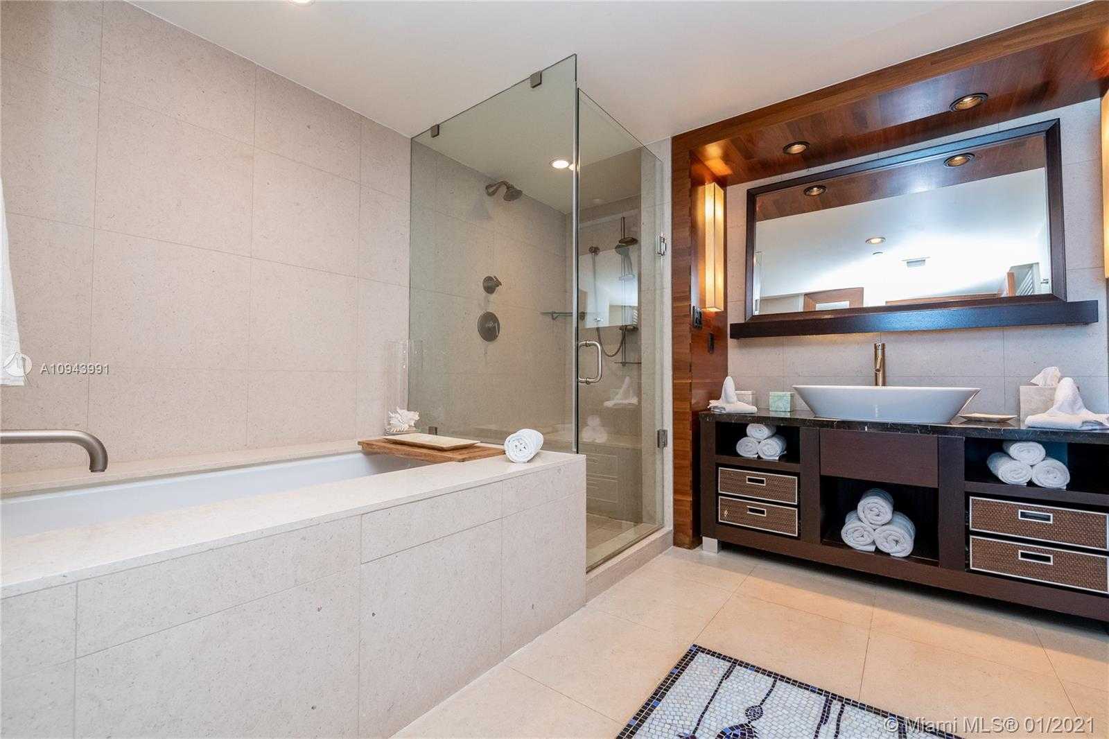 Small Image of 6801 COLLINS AVE #615, Miami Beach Number 21